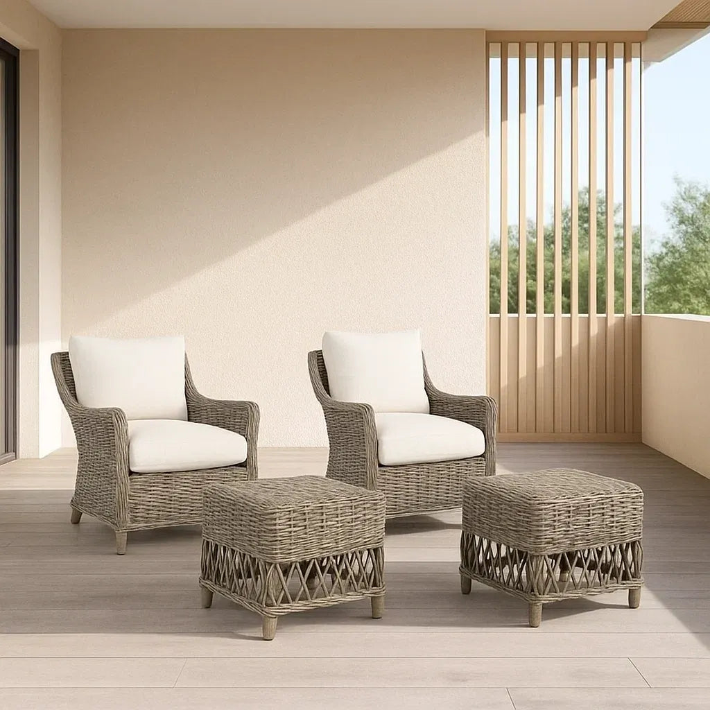Fauteuil de jardin rotin synthétique beige 2 fauteuils + 2 repose-pieds coussins blancs