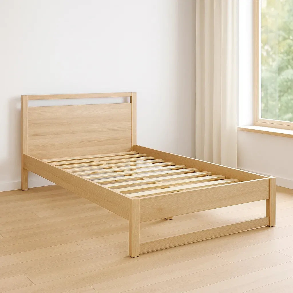 Lit simple en bois de pin