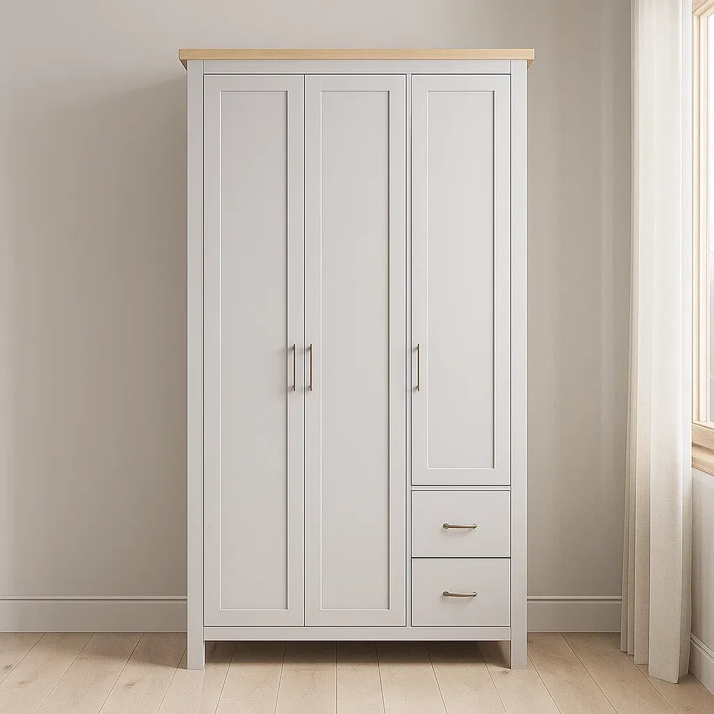 Armoire 3 portes en bois avec deux tiroirs